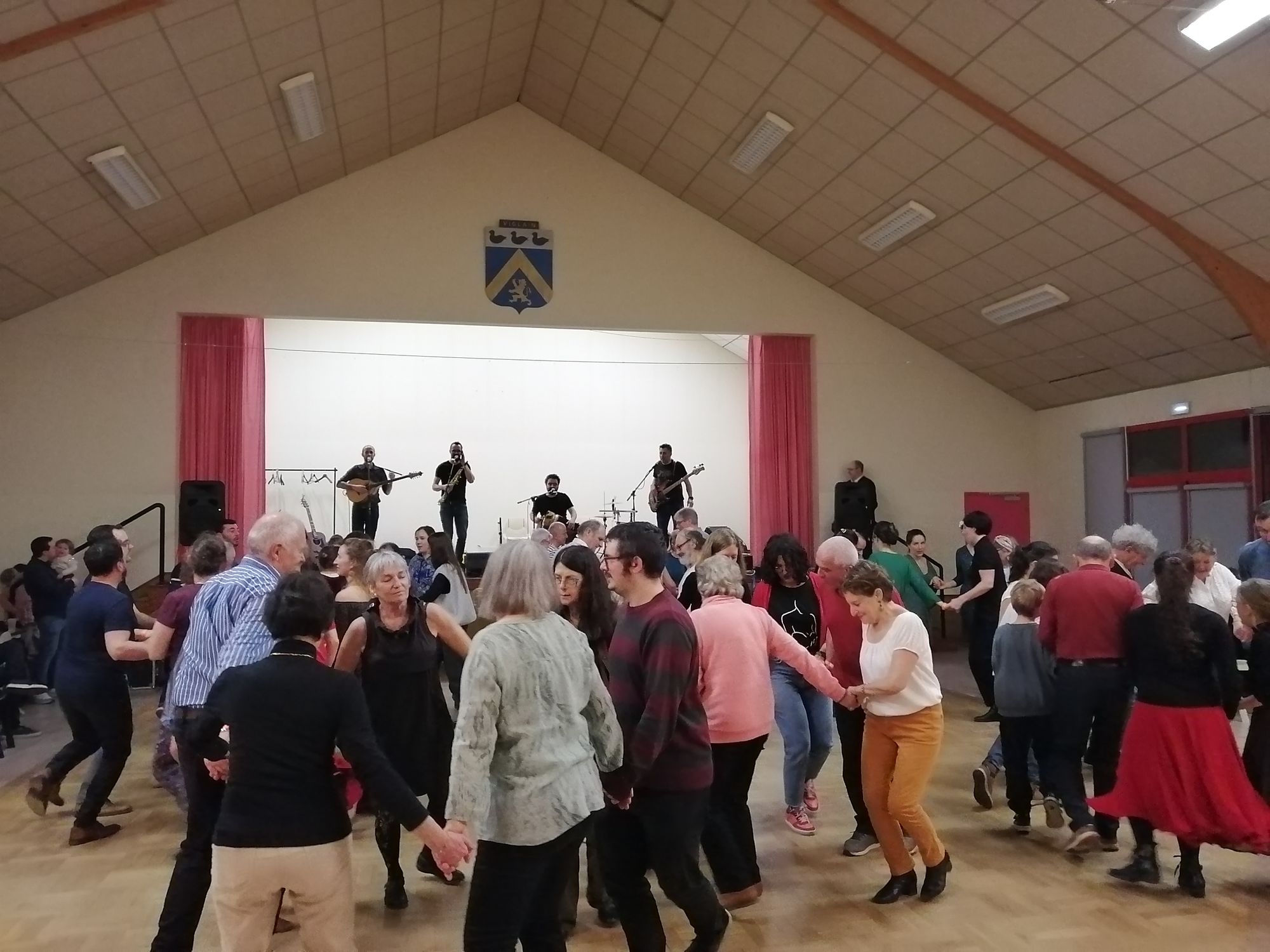 Bal des familles et bal folk avec PAMH et Décibal samedi 14 février 2026