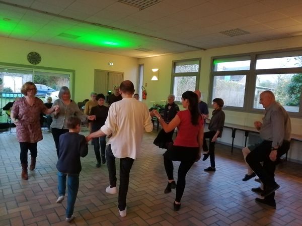 Stage de danses irlandaises samedi 6 décembre 2025 avec Violaine Lemaire-Cardoen et "Paddy and Murphy"